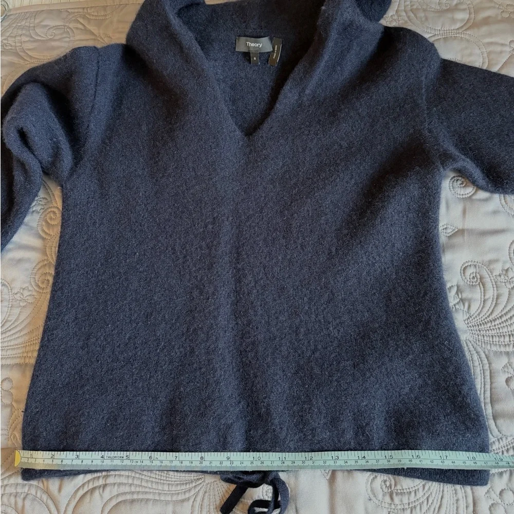 Theory Deep Navy V-Neck Cashmere Sweater Relaxed Hoodie - Picture 15 of 15